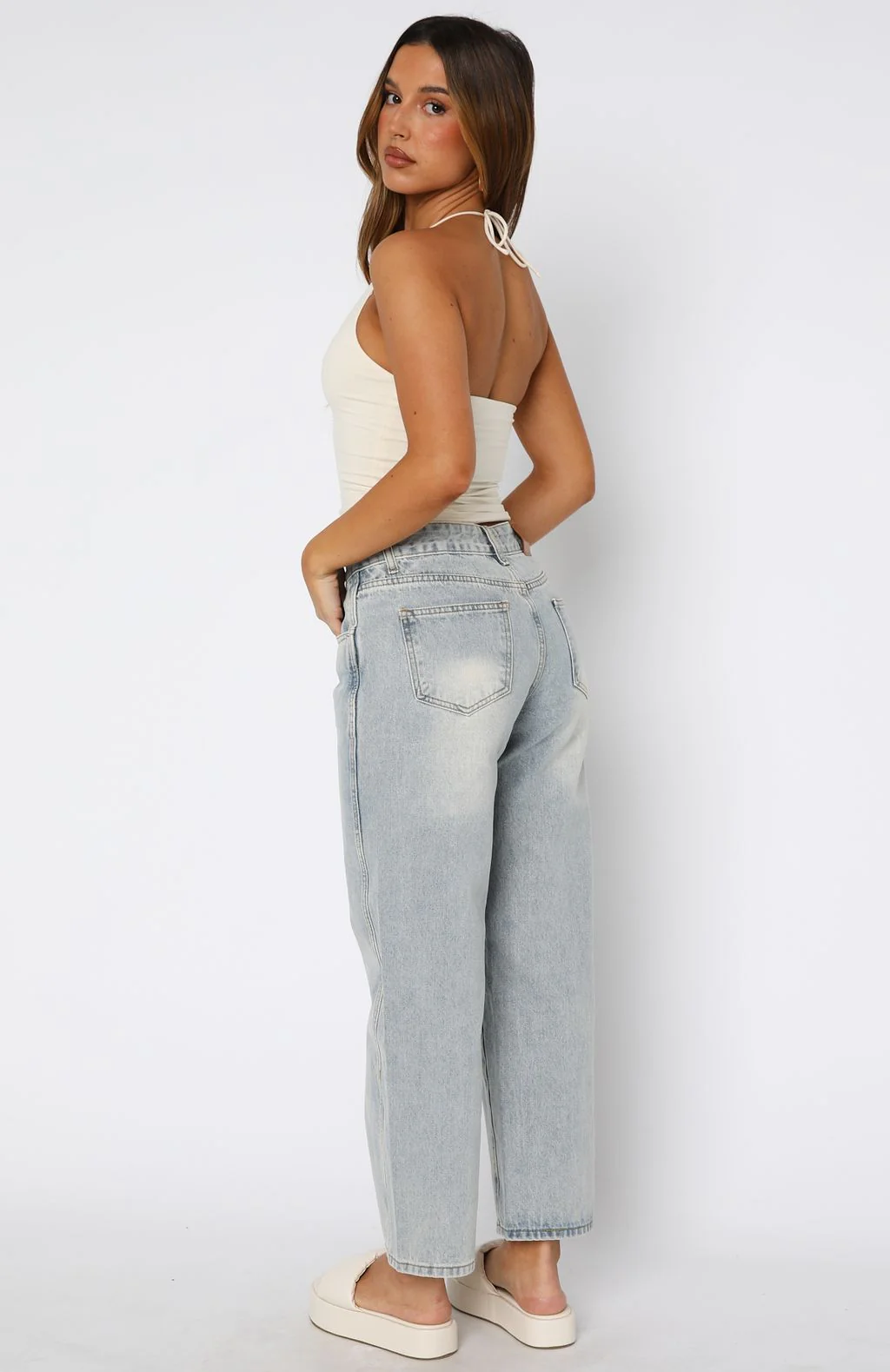 Avianna Mid Rise Cropped Straight Leg Jeans Light Blue - Image 4