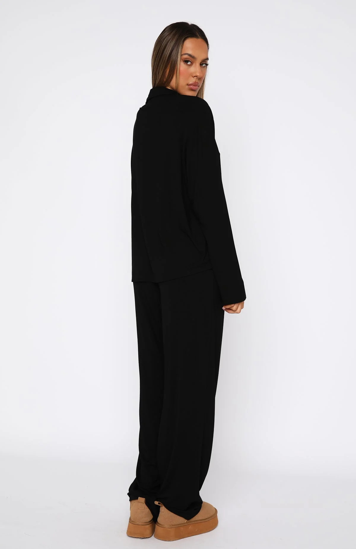 Pillow Talk Long Sleeve Pyjama Set Black - Image 4
